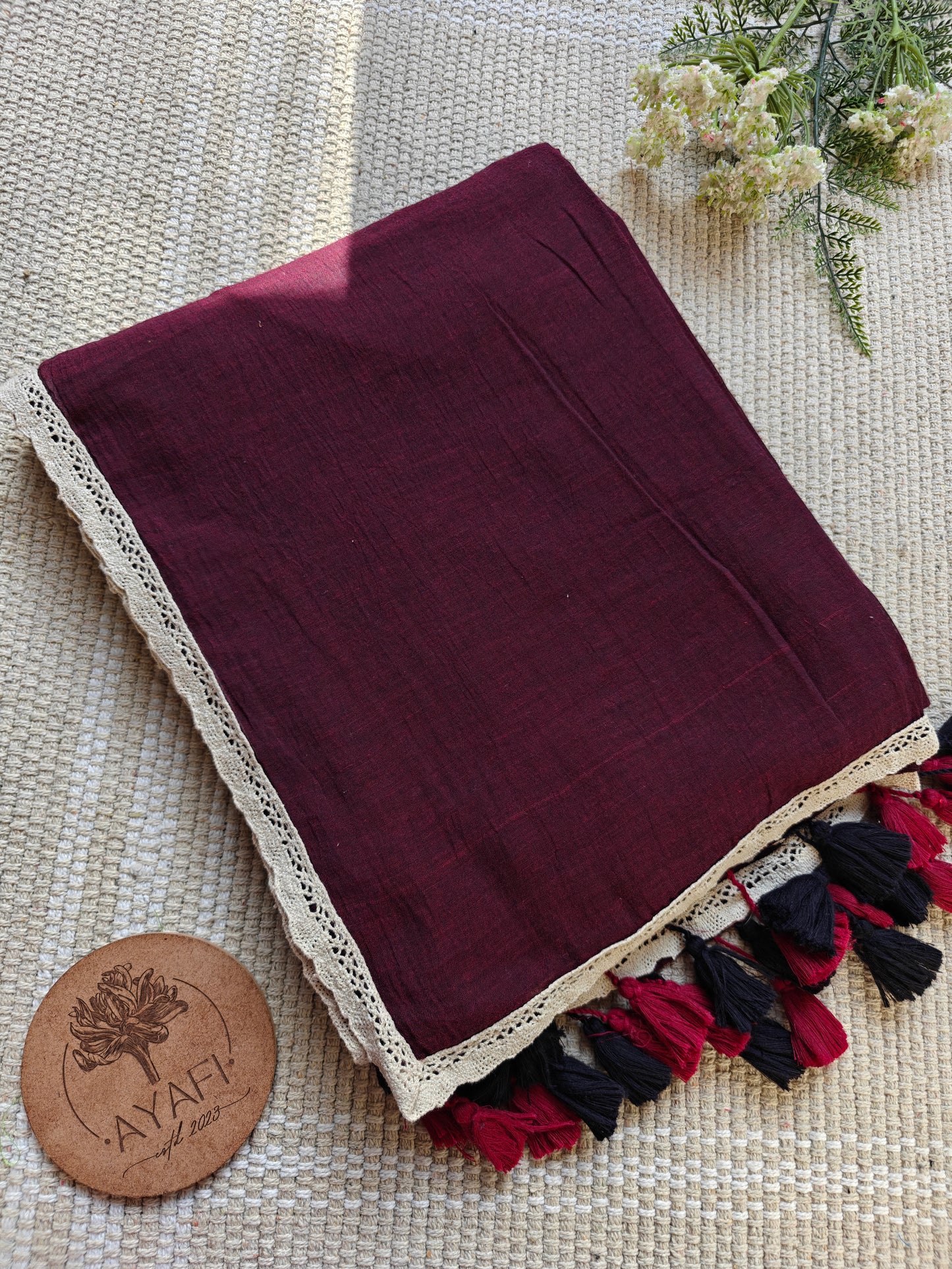 Bordeaux Dainty Lace Reverie