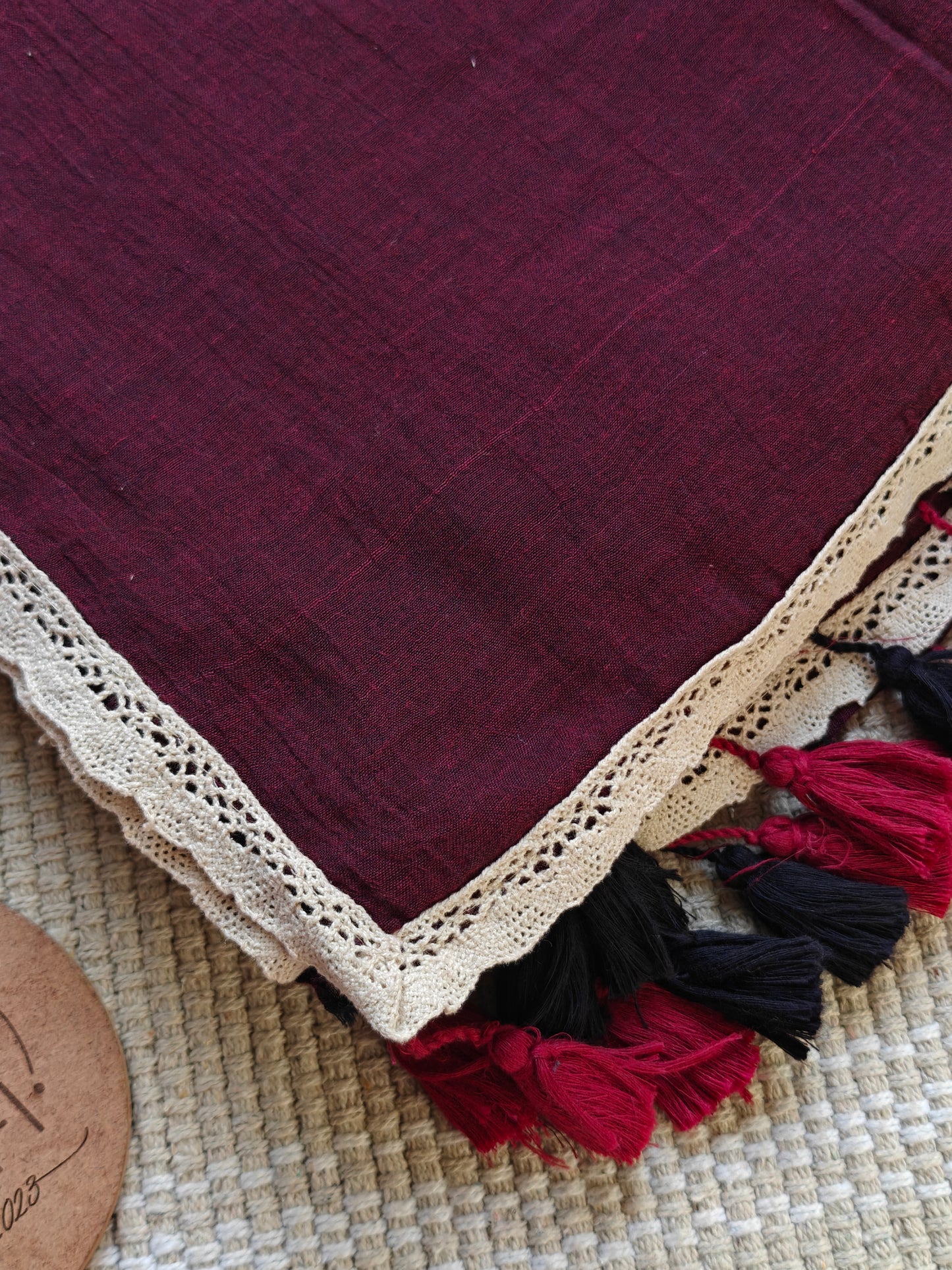 Bordeaux Dainty Lace Reverie