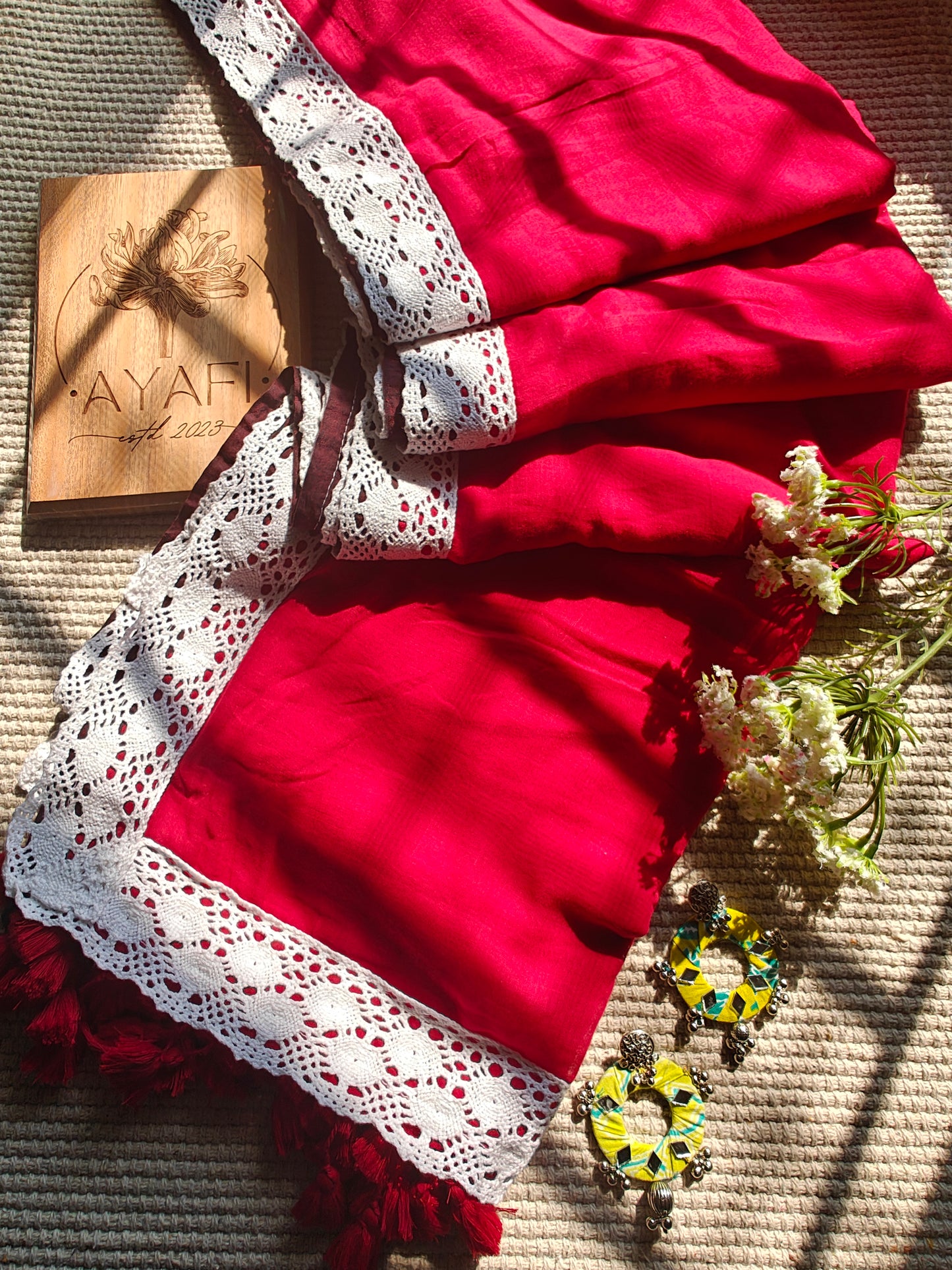 RHUBARB-LACE REVERIE