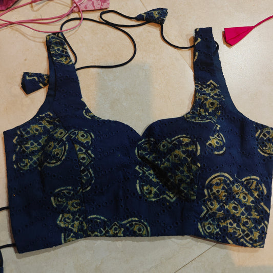Blue Cotton Hakoba Leaf Neck Sleeveless Blouse