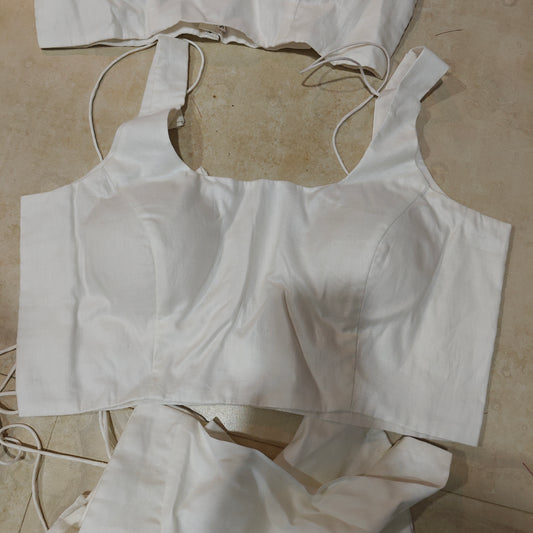 White Cotton U Neck Sleeveless Blouse