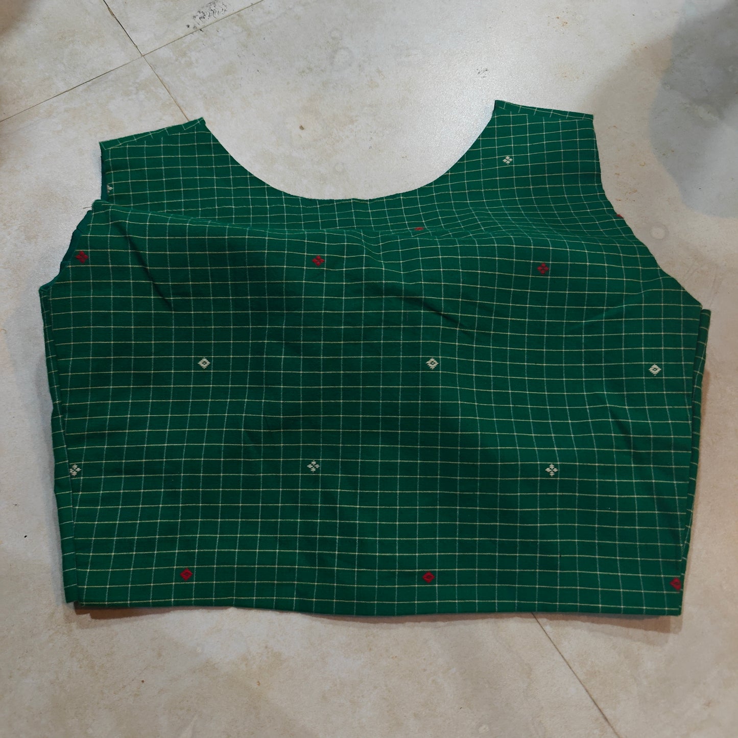 Green Checked Cotton V-Neck Sleeveless Blouse