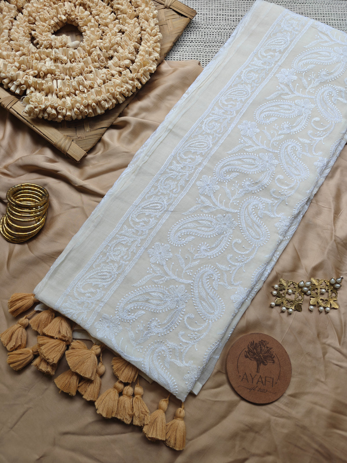 Paisley Embroidery Mul Cotton Saree